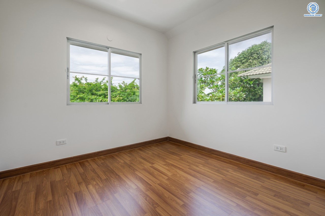 บ้านมือสองตกแต่งใหม่ ม.พฤกษ์ลดา1 บางใหญ่ บนเนื้อที่ 57 ตร.ว. ฟังก์ชัน 3 ห้องนอน 2 ห้องน้ำ 2 ที่จอดรถ ทำเลเดินทางสะดวก เชื่อมต่อถ.กาญจนาภิเษก เพียง 10 นาทีถึงรถไฟฟ้าสายสีม่วง "สถานีคลองบางไผ่" ใกล้เซ็นทรัลเวสต์เกต...